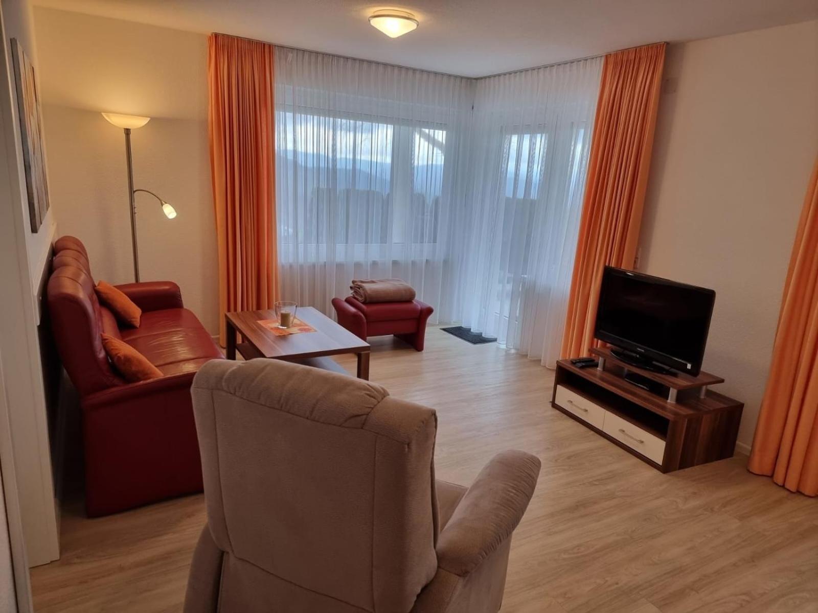 "Schwarzwaldblick" Ferienwohnung 2-4 Pers 65Qm, Schoene Ruhige Suedhanglage Mit Herrl Aussicht تودتناو المظهر الخارجي الصورة